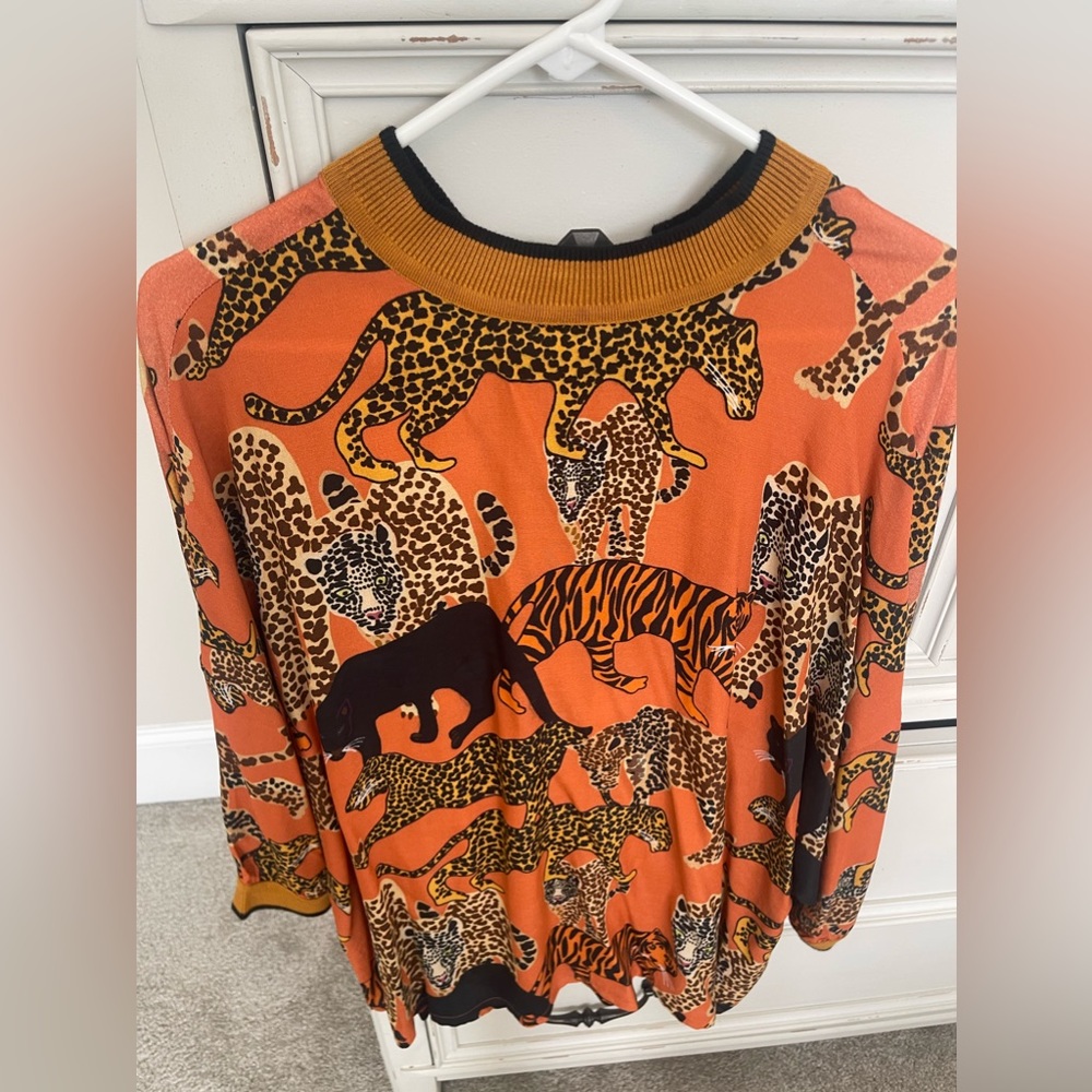 COPY - Anthropologie Big Cat Blouse size large